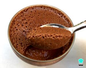 Quantas calorias em 2 colheres de sopa (21 g) Mousse de Chocolate Light?