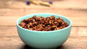 Quantas calorias em 2 colheres de sopa (30 g) Granola Tradicional?