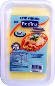 Quantas calorias em 2 fatias (30 g) Mussarela Light?