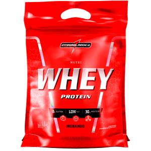 Quantas calorias em 2 scoops (120 g) Nutri Whey Protein Morango?