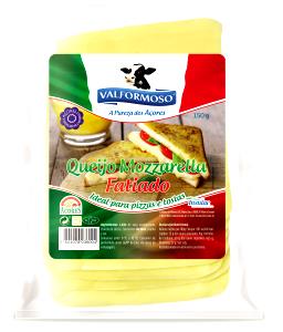 Quantas calorias em 3 fatias (30 g) Queijo Mozzarella?