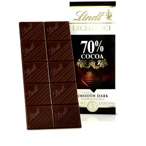Quantas calorias em 3 quadrados (25 g) Extra Dark Chocolate 90%?