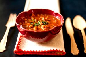 Quantas calorias em 4 colheres de sopa (60 g) Feijão Vermelho?