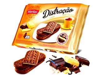 Quantas calorias em 6 1/2 biscoitos (30 g) Biscoito Distração Chocolate com Chocolate Branco?